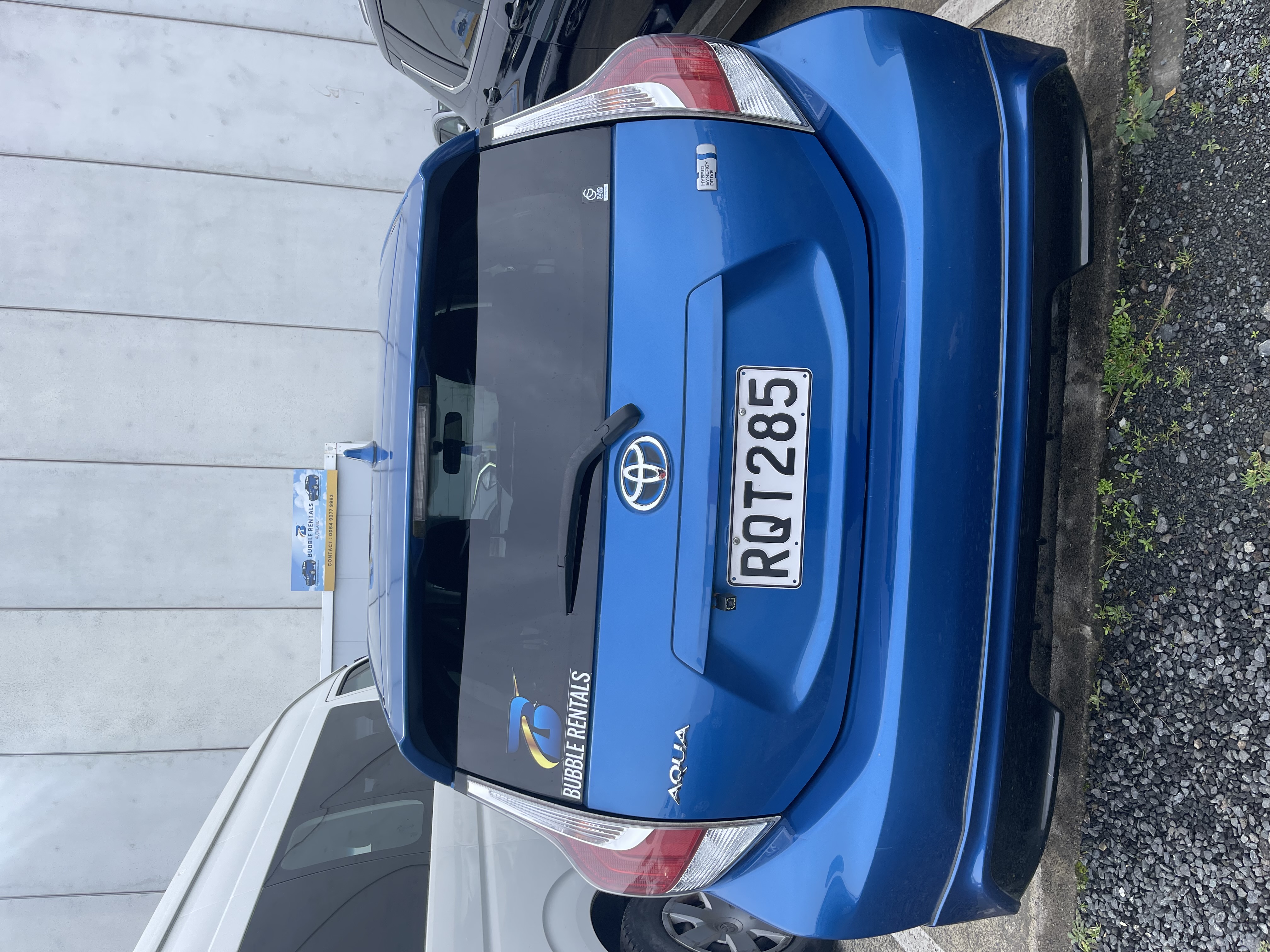 Toyota Aqua Hybrid 2015