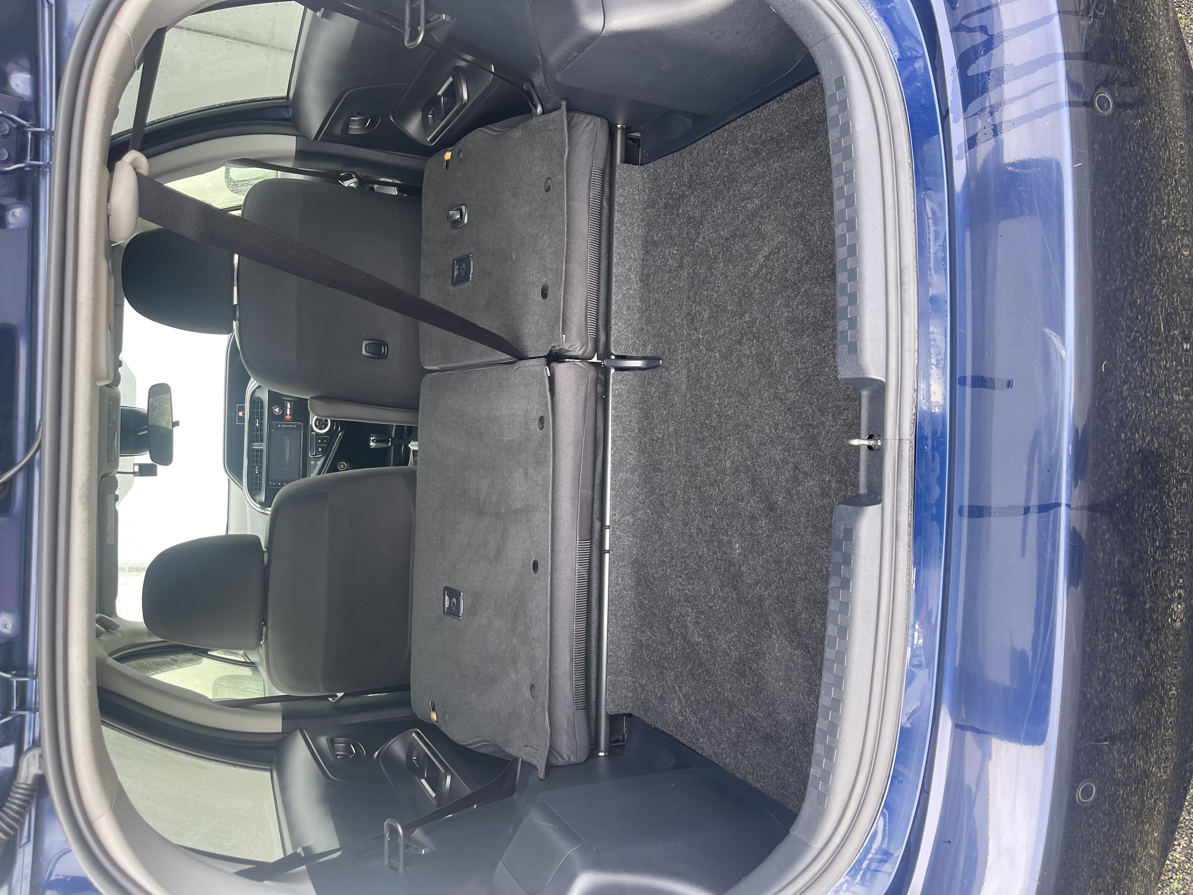 Toyota Aqua Hybrid 2015