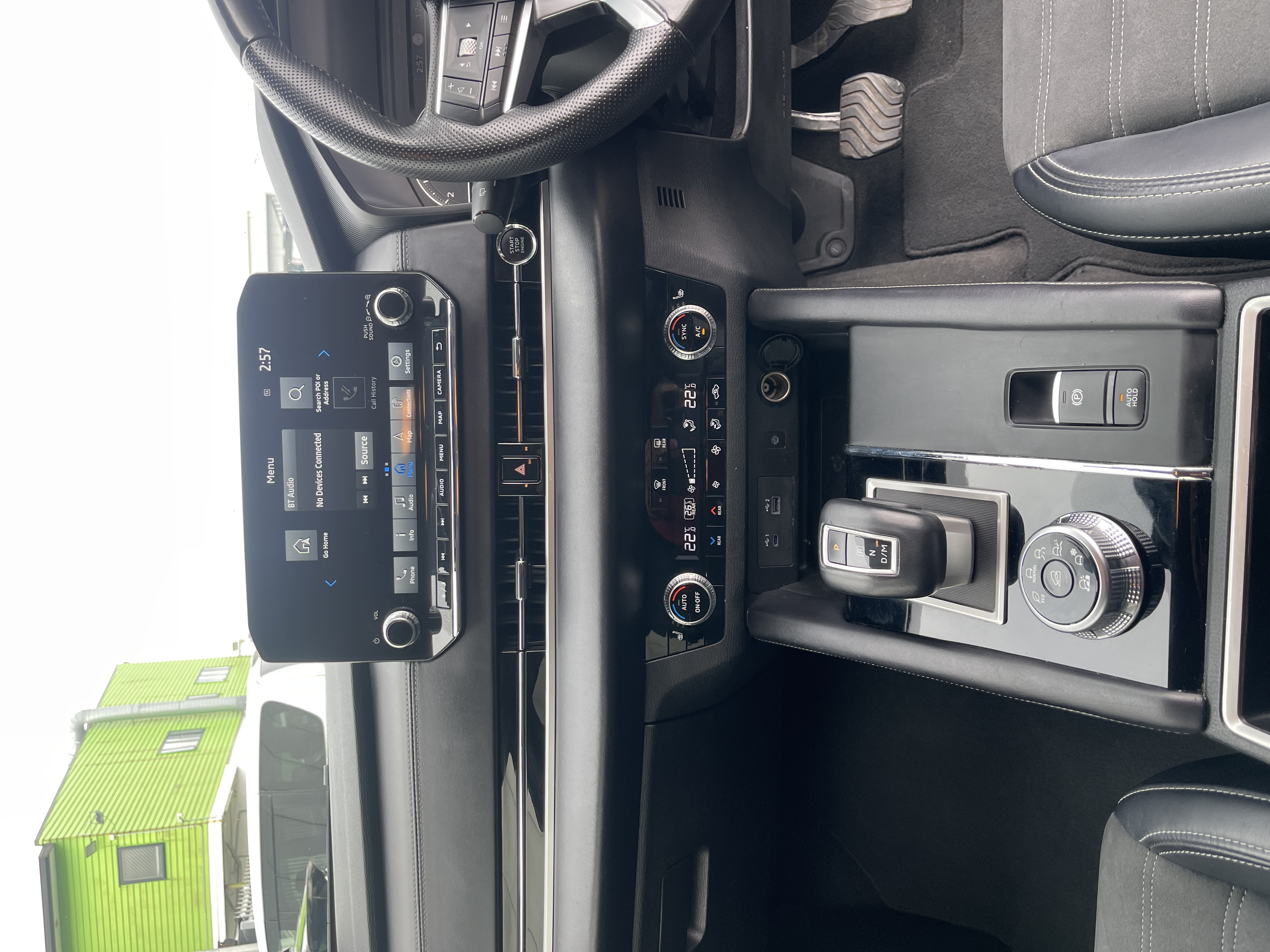 Mitsubishi Outlander XLS 2023