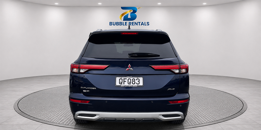 Mitsubishi Outlander XLS 2023
