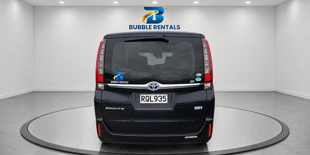 Toyota Esquire Hybrid 7 Seaters 2016