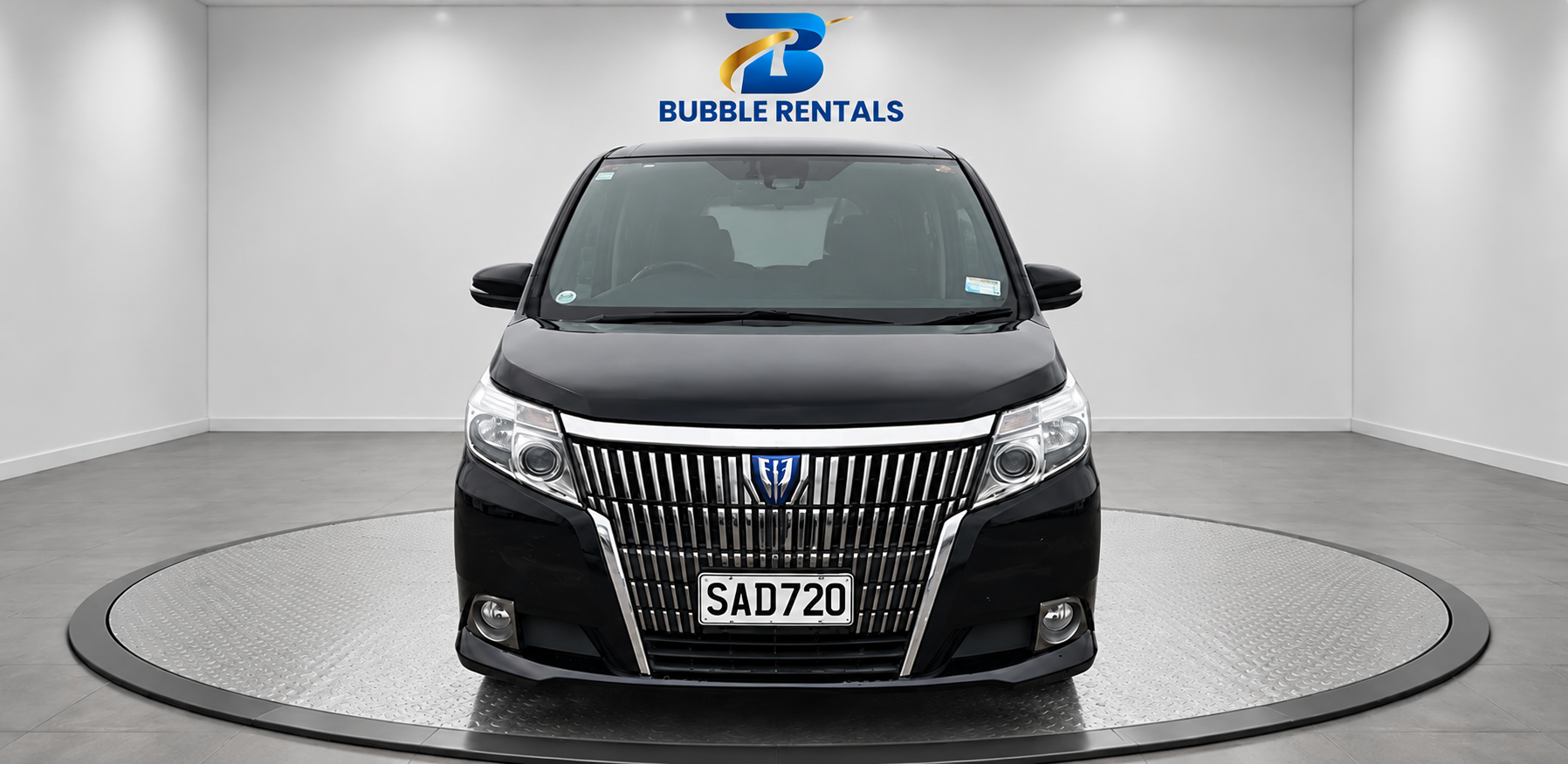 Toyota Esquire Hybrid - 2015