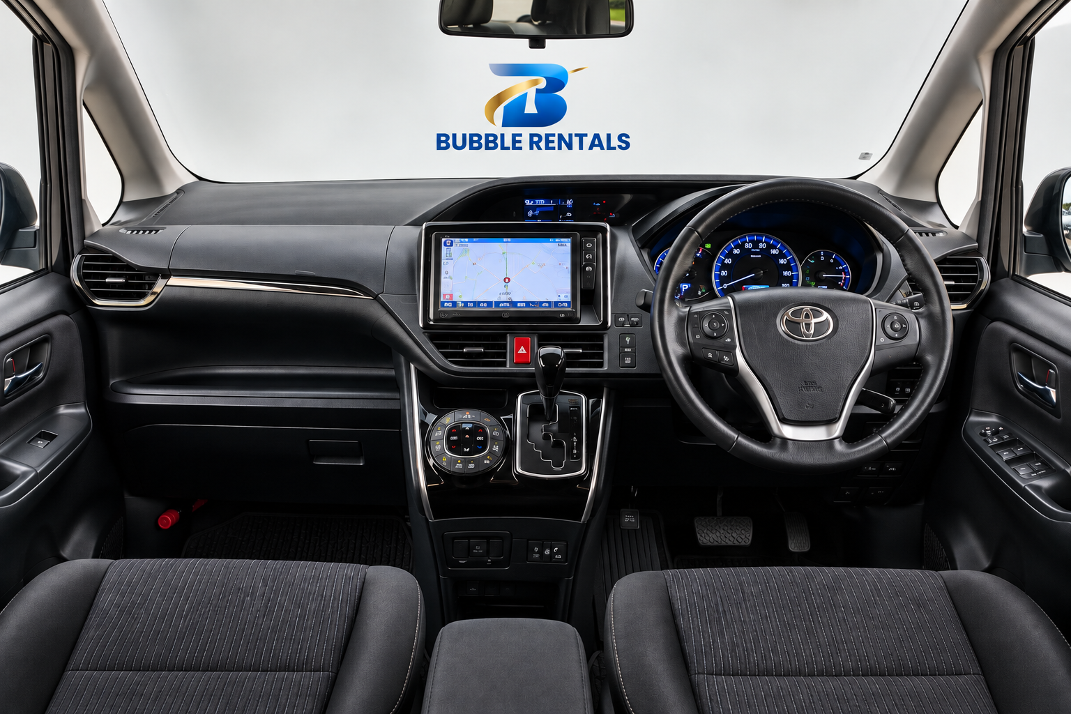 Toyota Esquire Hybrid - 2015
