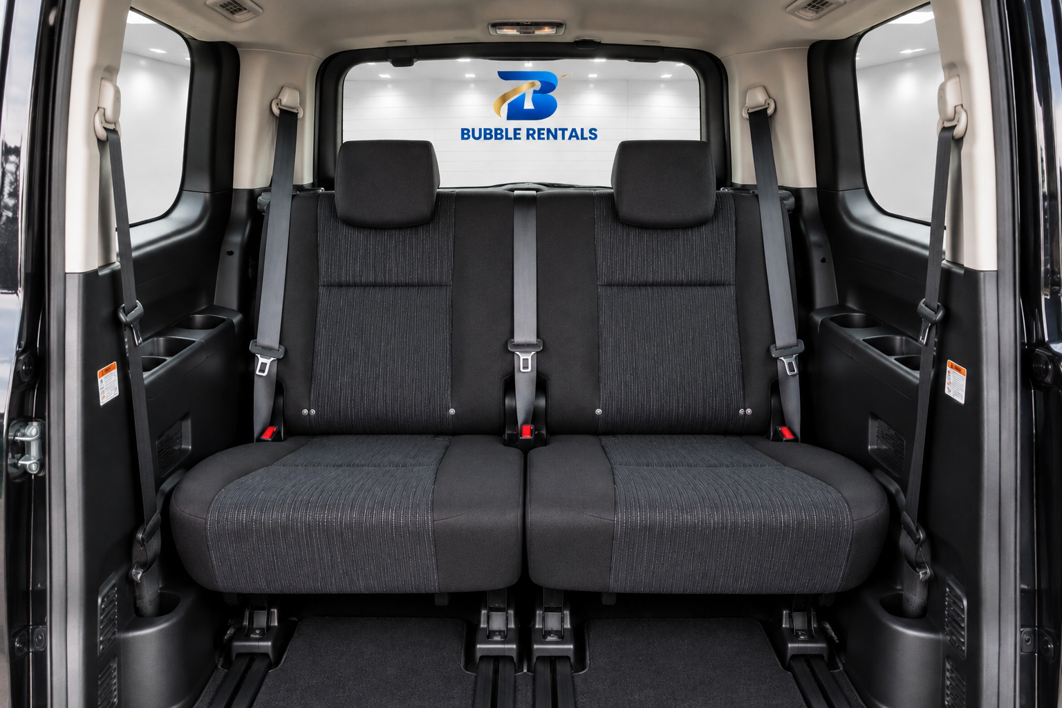Toyota Esquire Hybrid - 2015